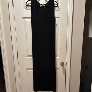Chico's Classic Black Sleeveless Travelers Maxi Dress